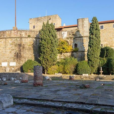 Casa Vacanze Penelope In Centro Storico Terst Exteriér fotografie